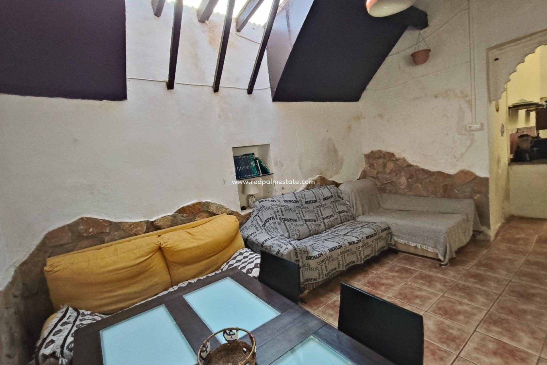 Videresalg - Finca / Landeiendom -
La Romana - Inland