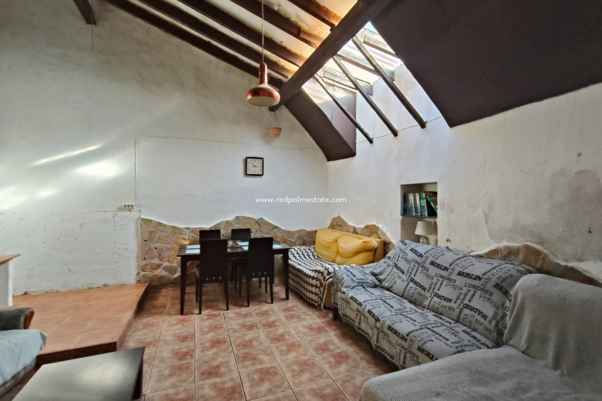 Videresalg - Finca / Landeiendom -
La Romana - Inland