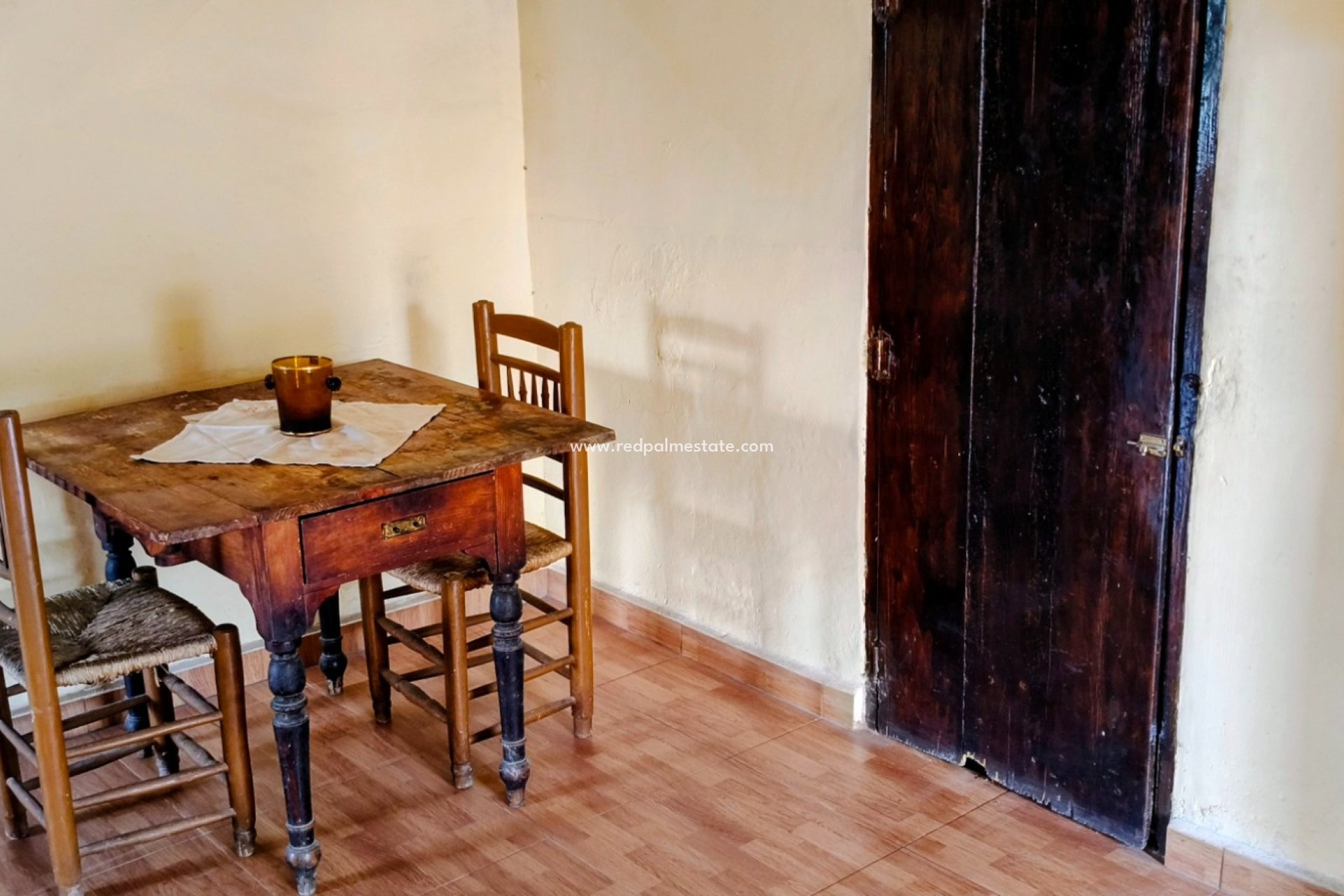 Videresalg - Finca / Landeiendom -
La Romana - Inland