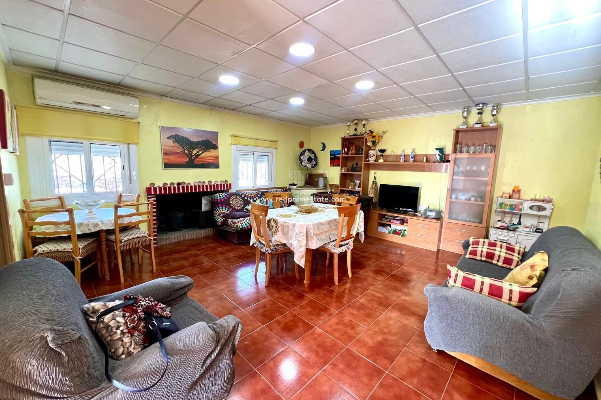 Videresalg - Finca / Landeiendom -
Monóvar/Monóver - Inland