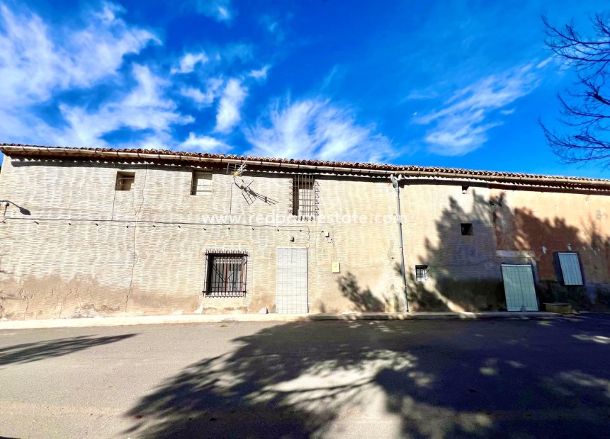 Videresalg - Finca / Landeiendom -
Monóvar/Monóver - Inland