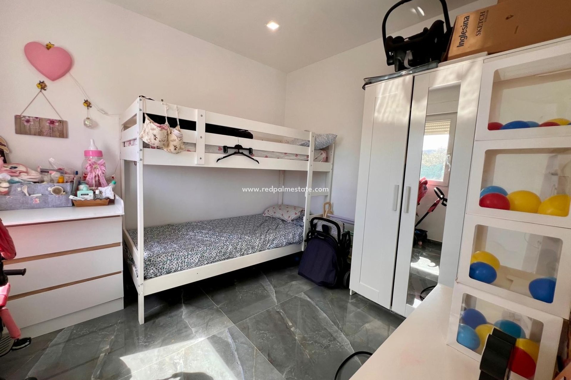 Videresalg - Finca / Landeiendom -
Monóvar/Monóver - Inland