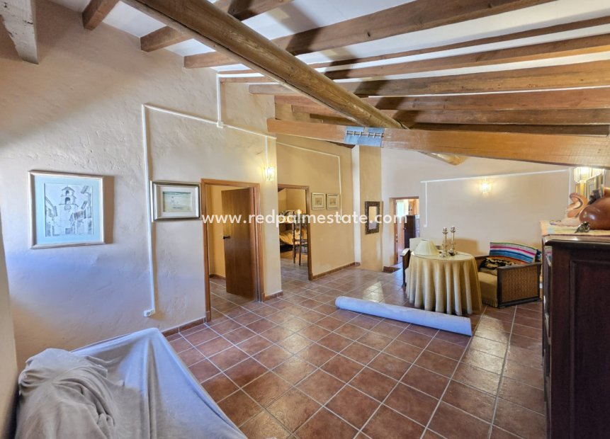 Videresalg - Finca / Landeiendom -
Monóvar/Monóver - Inland