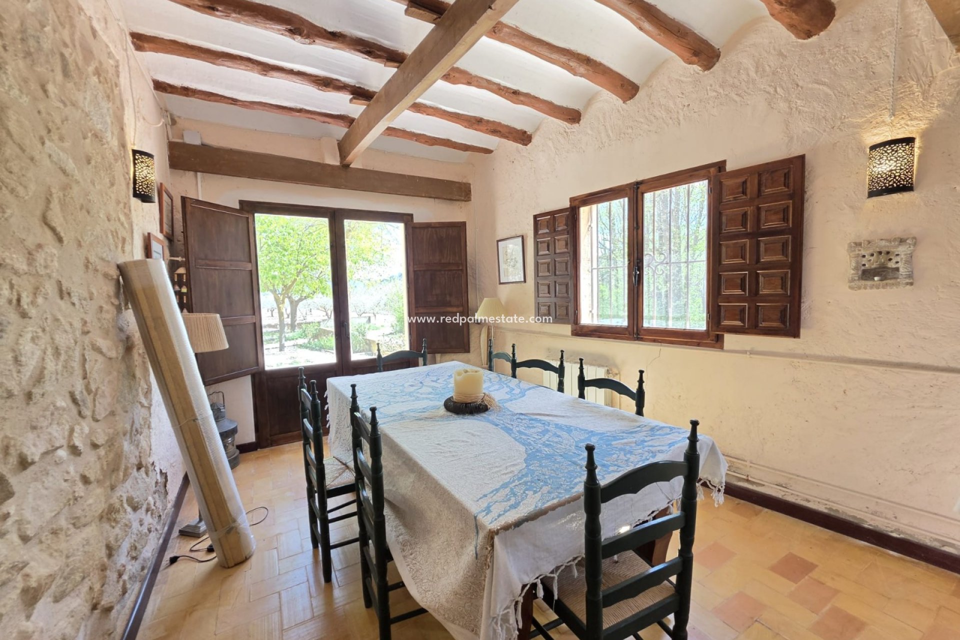 Videresalg - Finca / Landeiendom -
Monóvar/Monóver - Inland