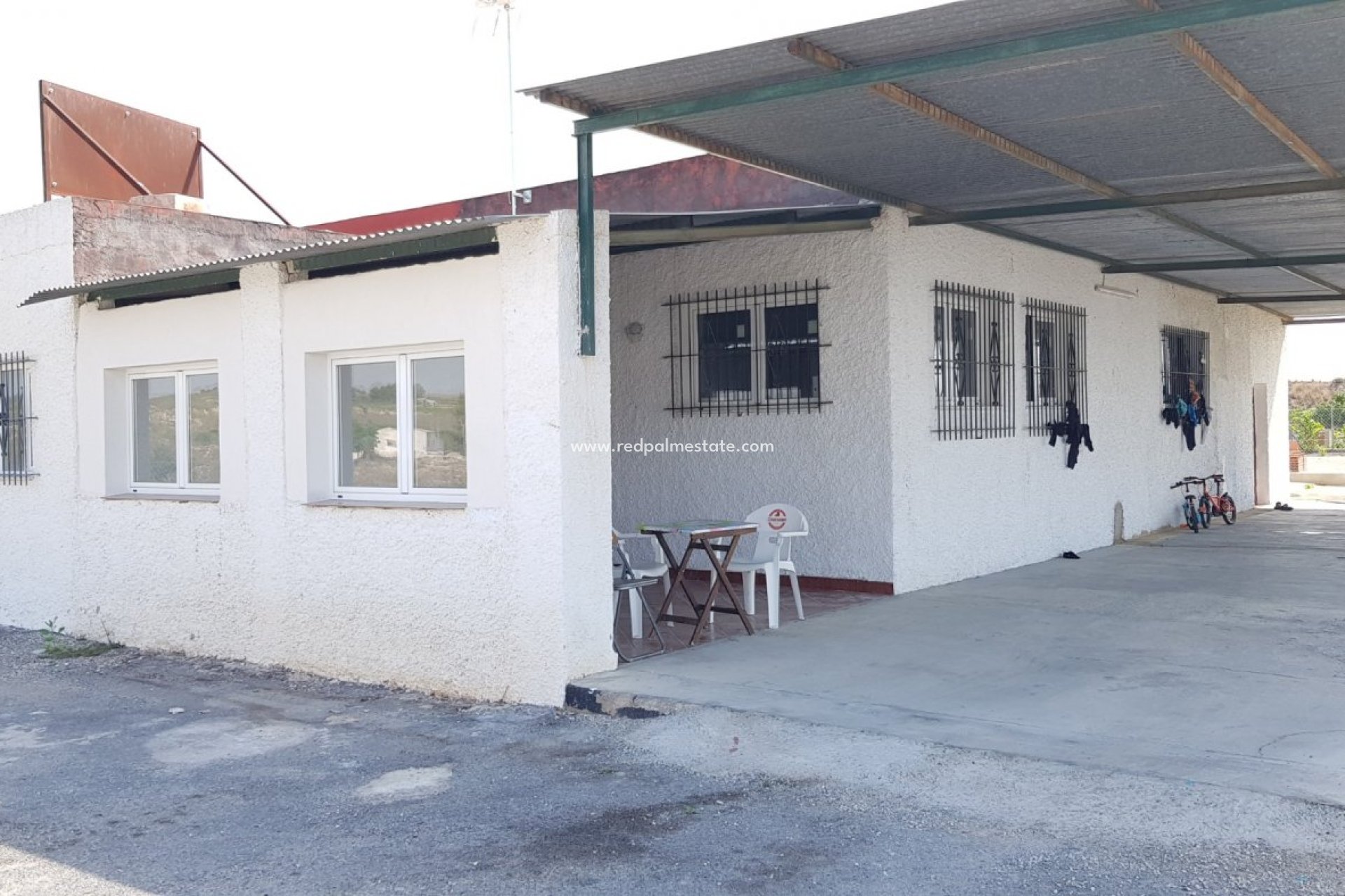 Videresalg - Finca / Landeiendom -
Montesinos - Los Montesinos