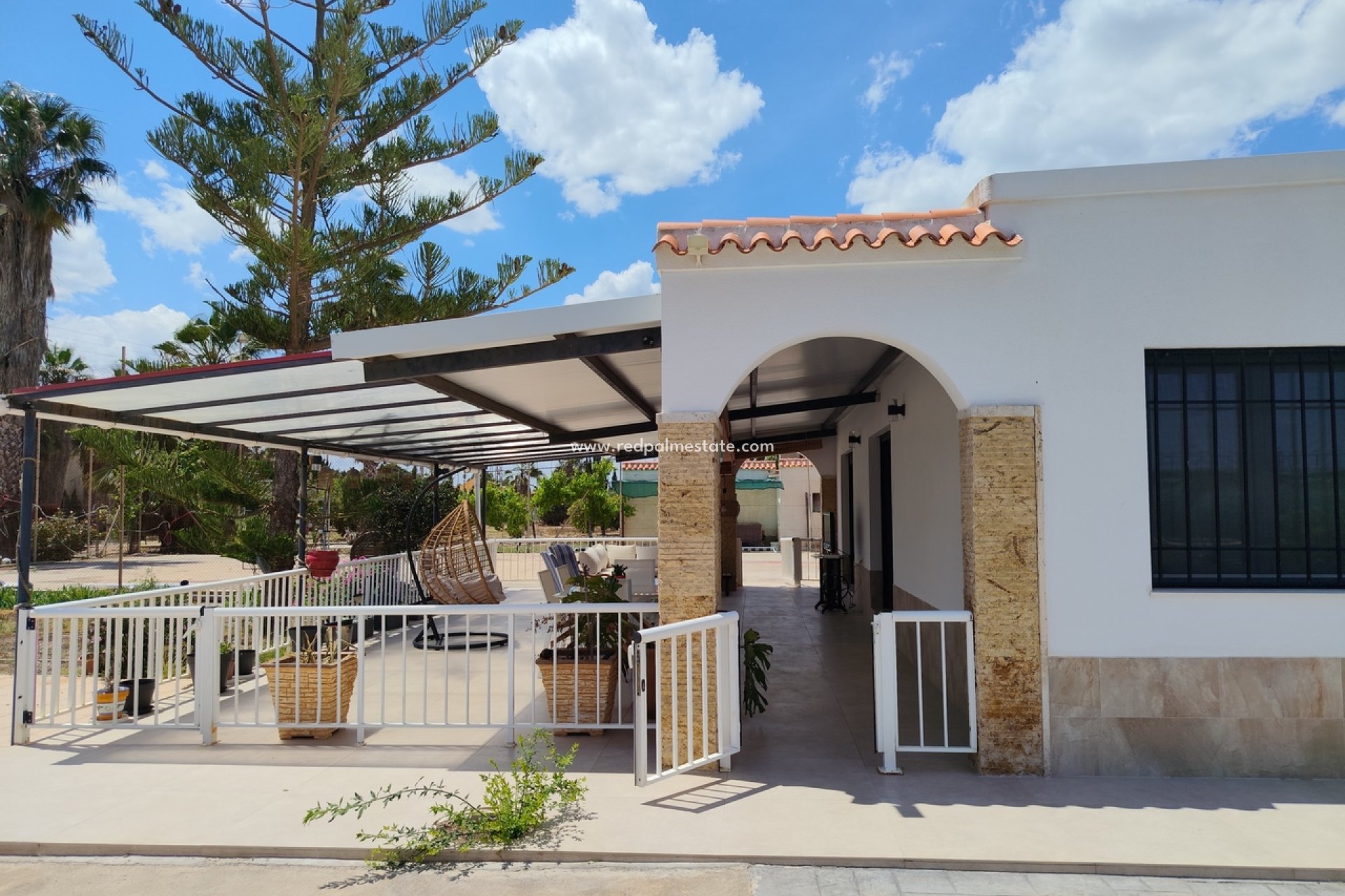 Videresalg - Finca / Landeiendom -
Montesinos - Los Montesinos