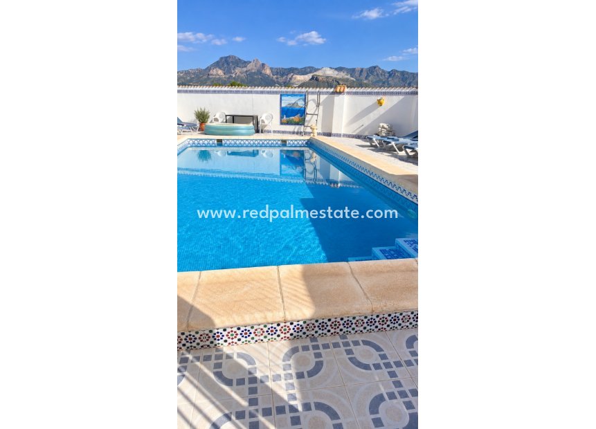 Videresalg - Finca / Landeiendom -
Orihuela - Inland