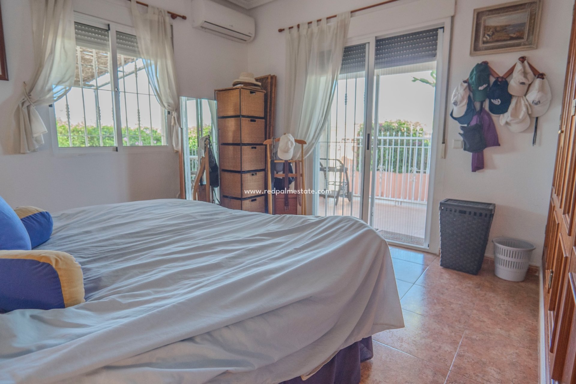 Videresalg - Finca / Landeiendom -
Orihuela