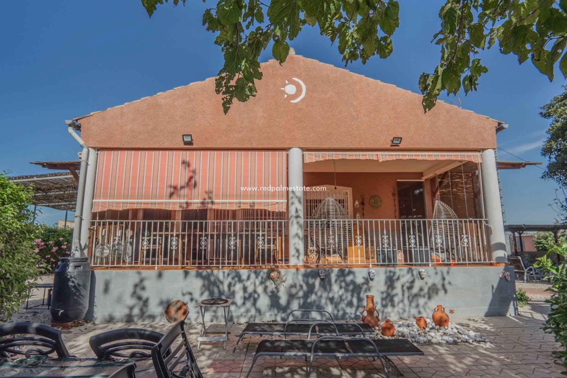 Videresalg - Finca / Landeiendom -
Orihuela