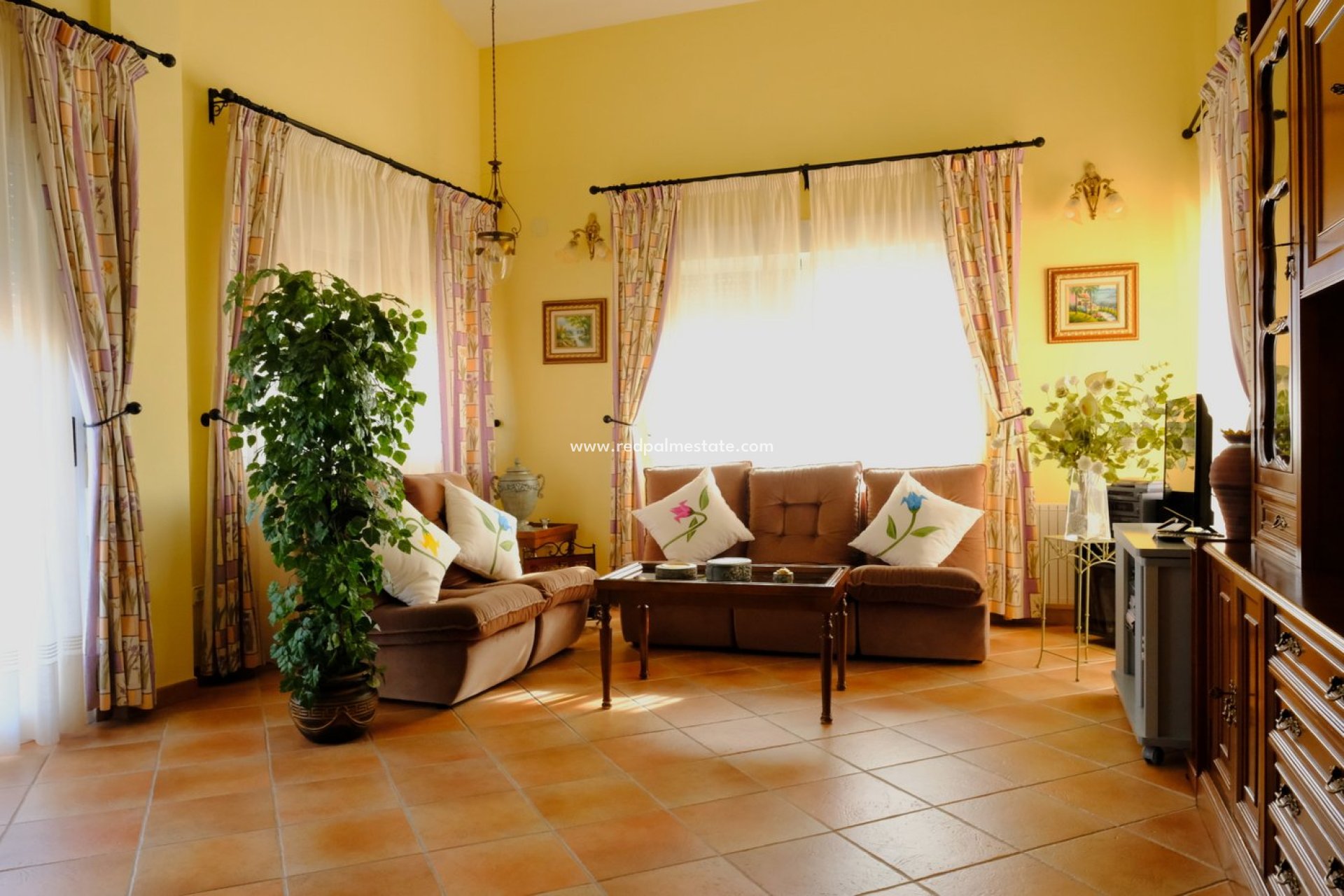 Videresalg - Finca / Landeiendom -
Orihuela