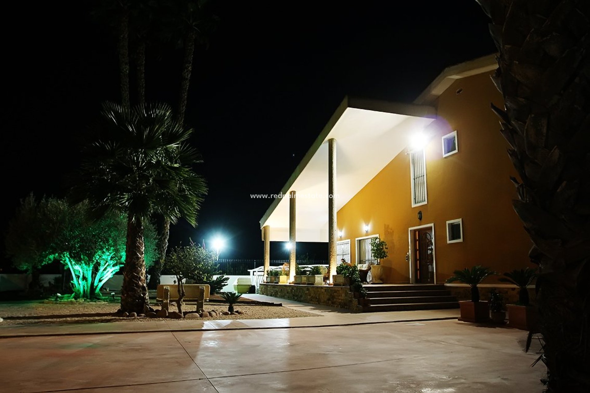Videresalg - Finca / Landeiendom -
Orihuela