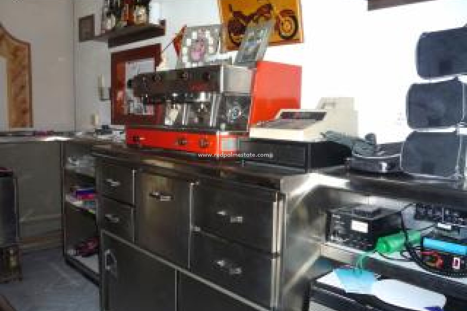 Videresalg - Finca / Landeiendom -
Pinoso - Inland