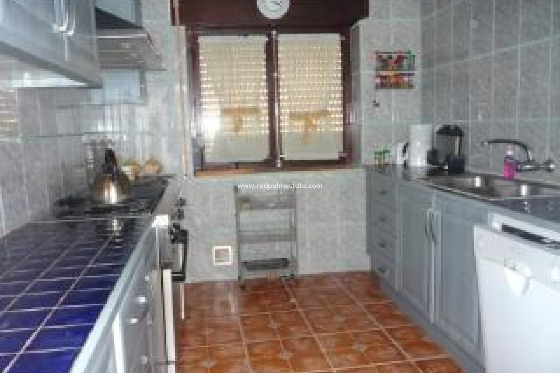 Videresalg - Finca / Landeiendom -
Pinoso - Inland