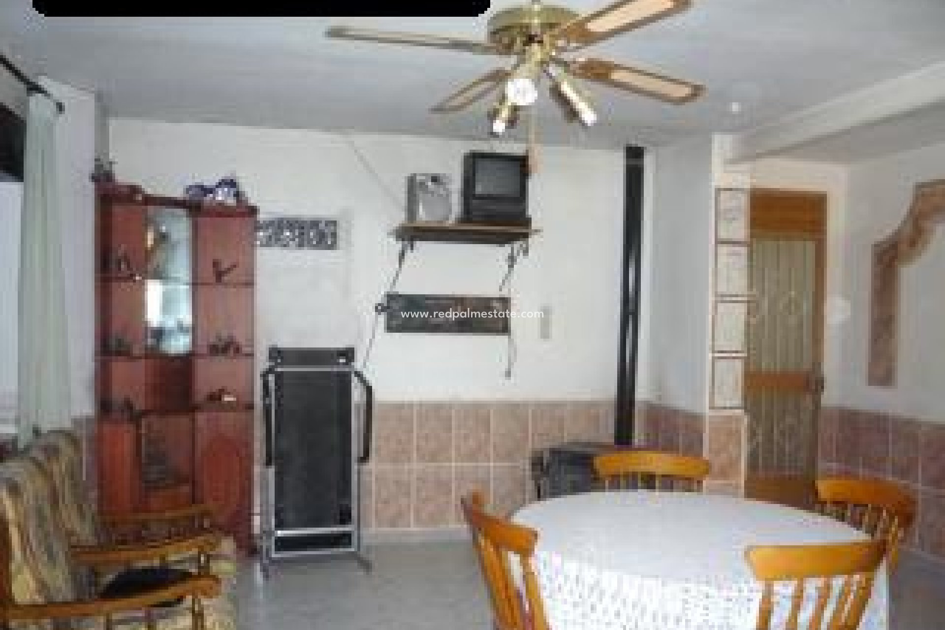 Videresalg - Finca / Landeiendom -
Pinoso - Inland