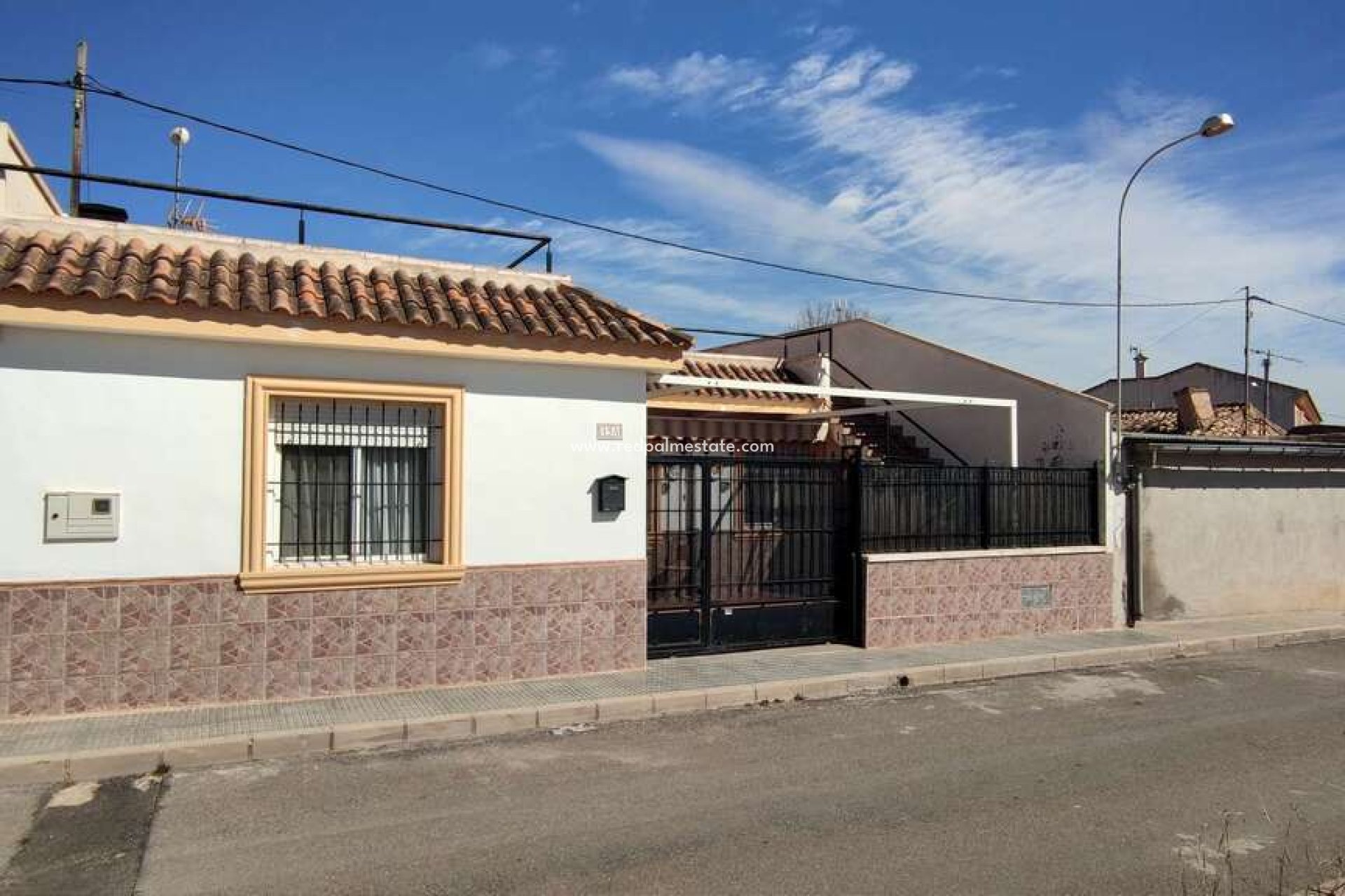 Videresalg - Finca / Landeiendom -
Pinoso - Inland