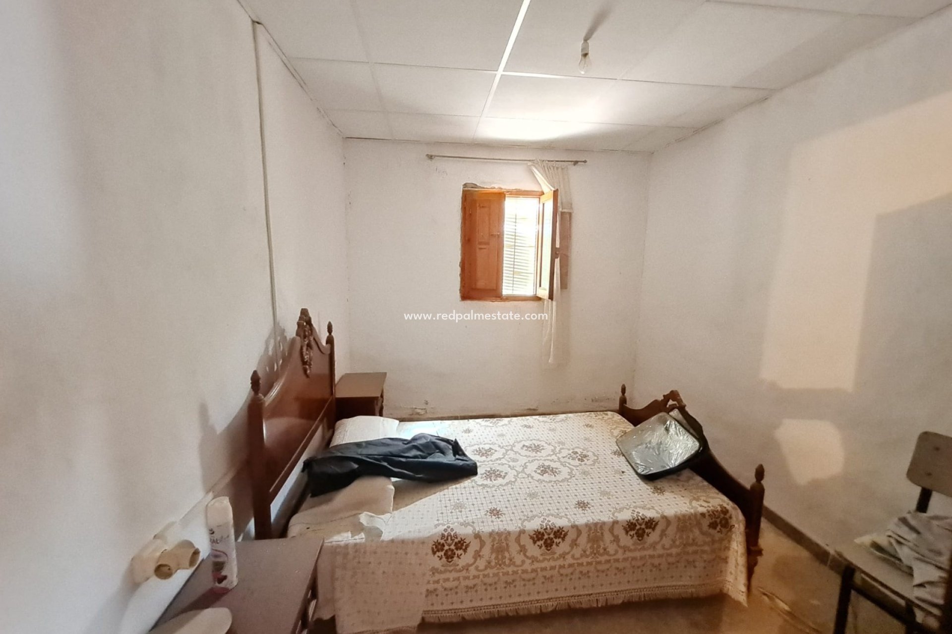 Videresalg - Finca / Landeiendom -
Pinoso - Inland