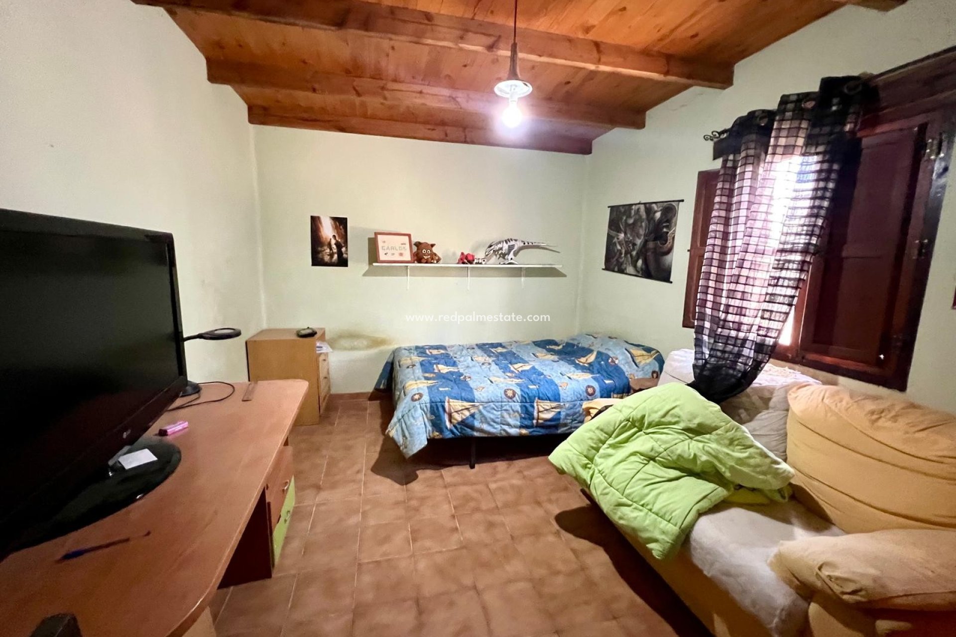 Videresalg - Finca / Landeiendom -
Pinoso - Inland