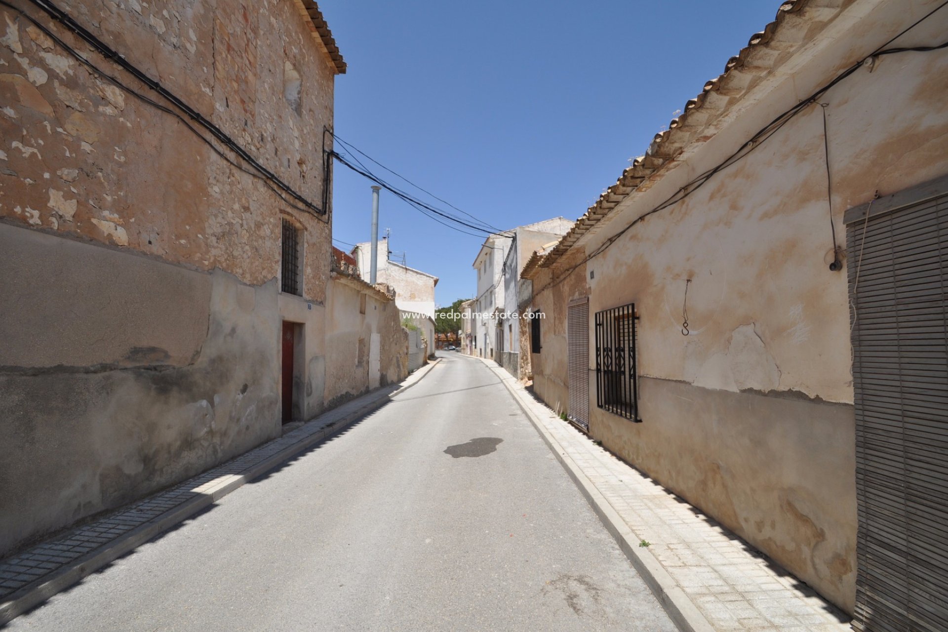 Videresalg - Finca / Landeiendom -
Pinoso - Inland