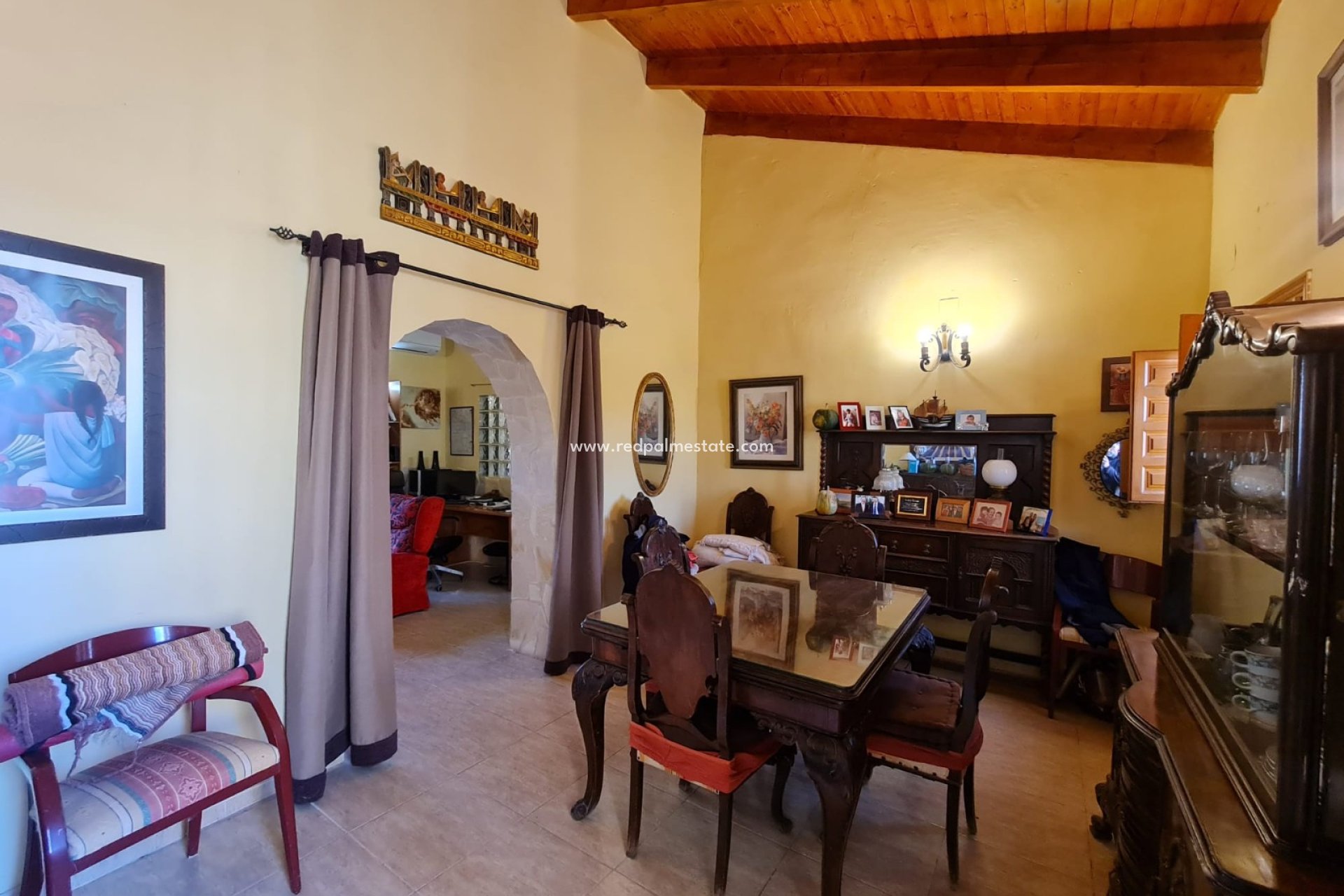 Videresalg - Finca / Landeiendom -
Pinoso - Inland