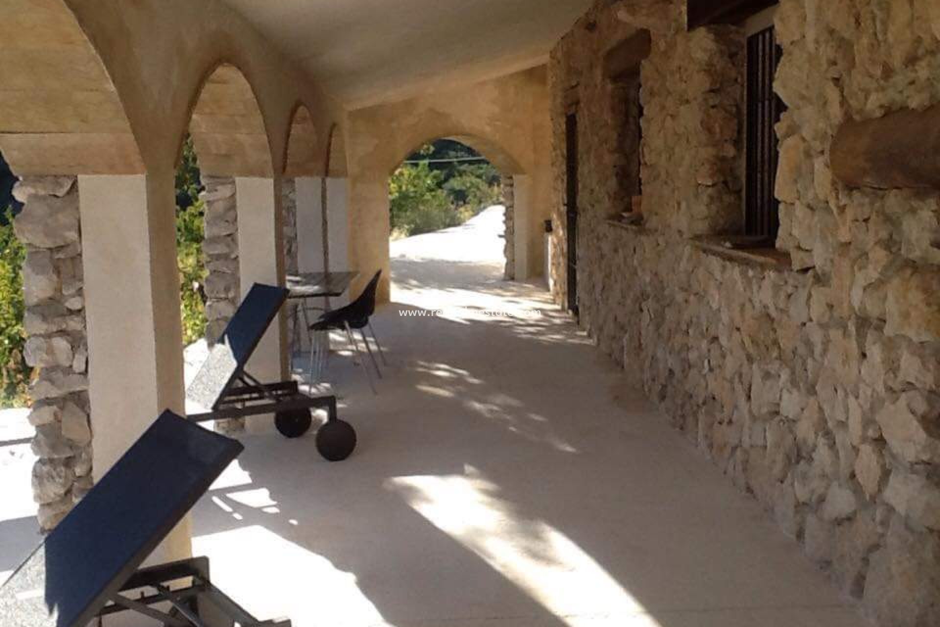 Videresalg - Finca / Landeiendom -
Tárbena - Inland