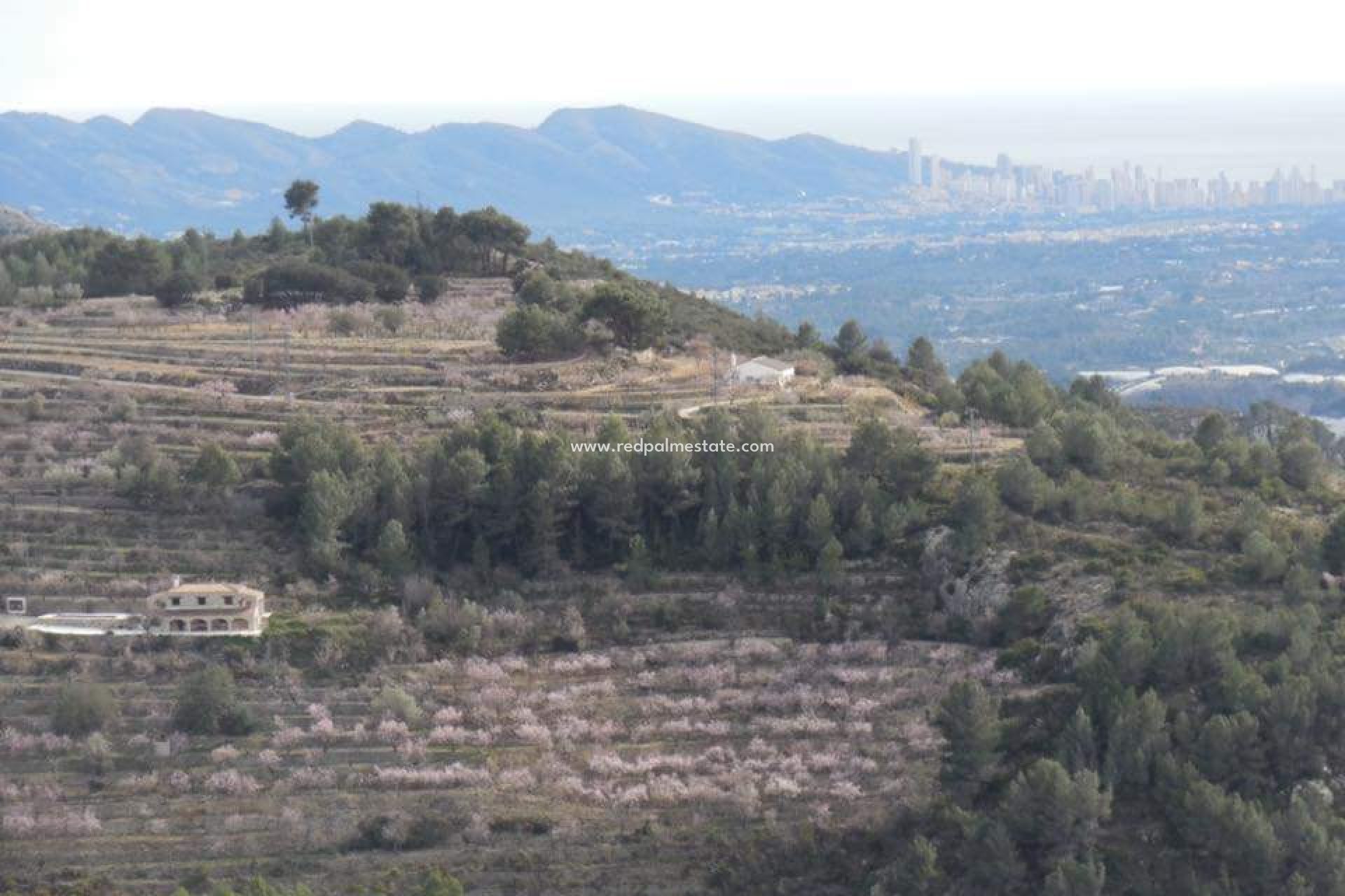 Videresalg - Finca / Landeiendom -
Tárbena - Inland