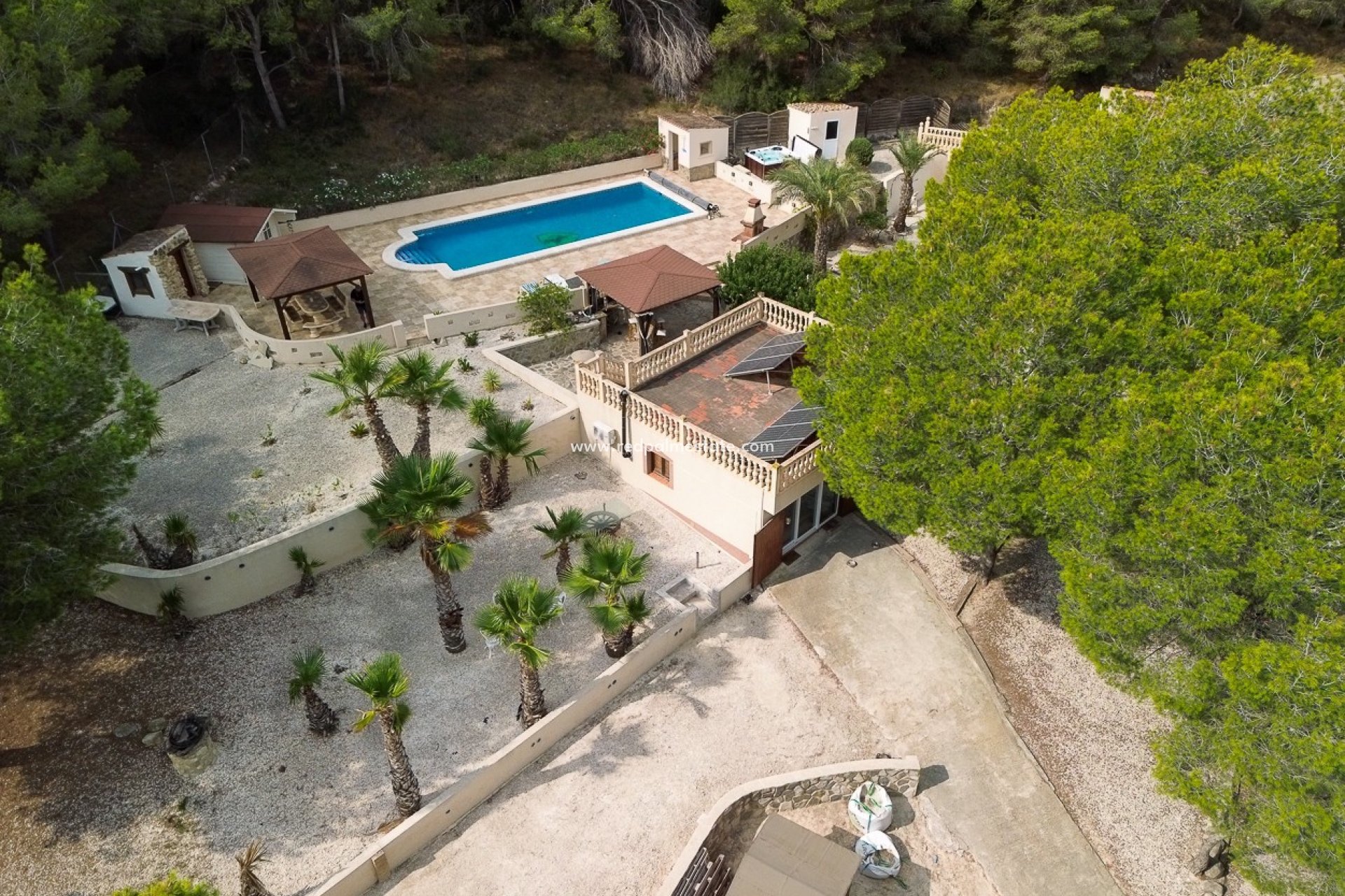 Videresalg - Finca / Landeiendom -
Torremendo