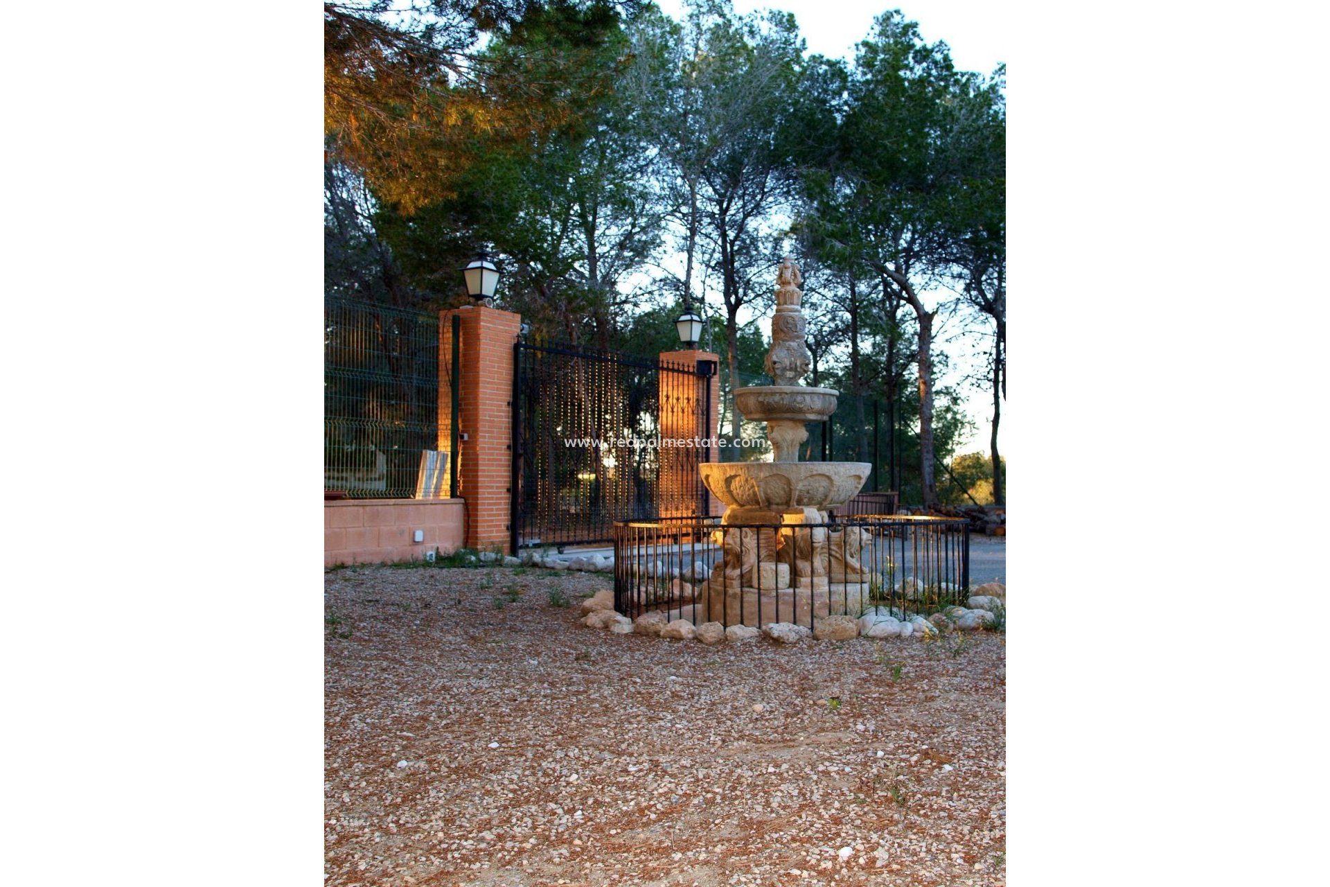 Videresalg - Finca / Landeiendom -
Torrevieja - Los balcones