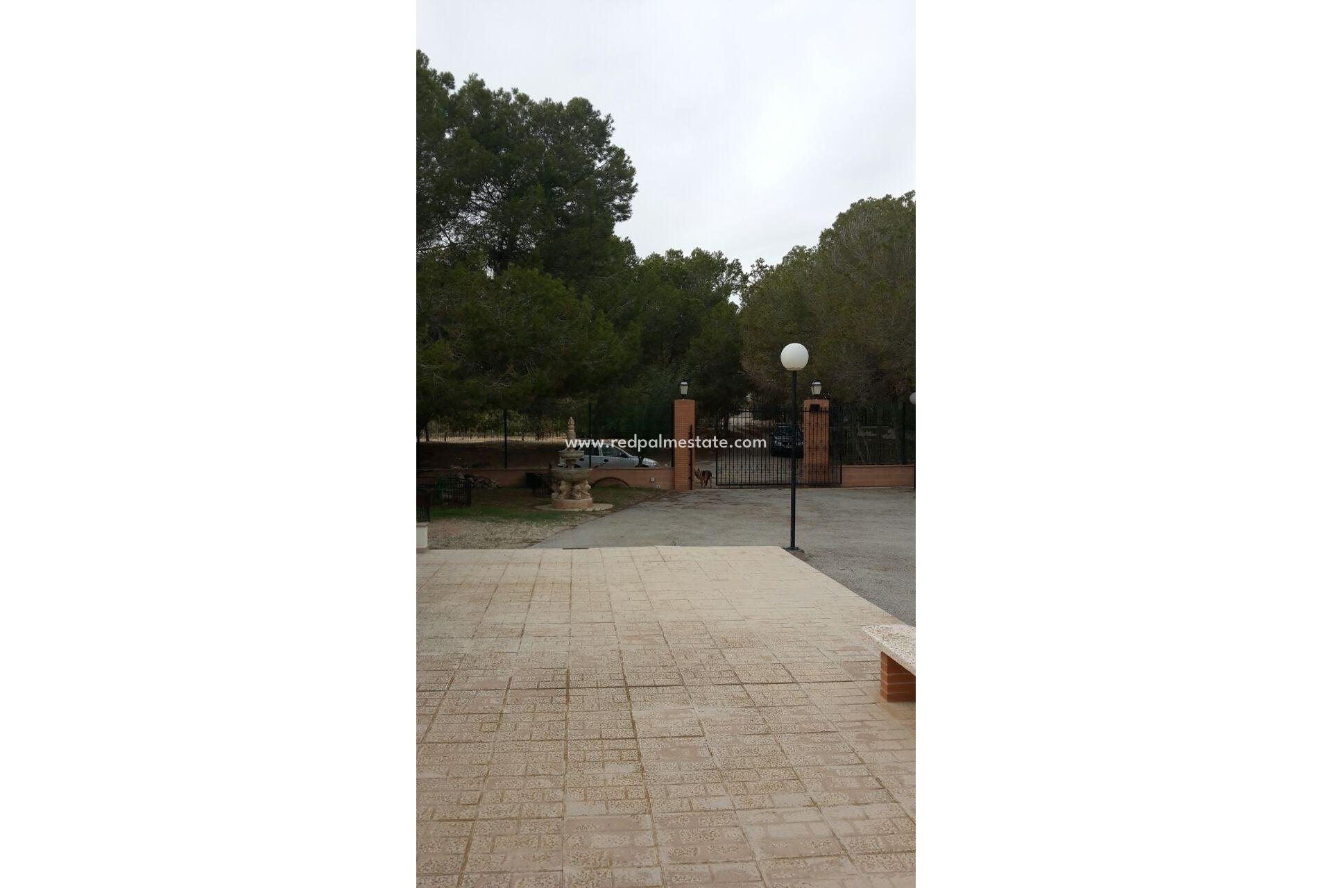 Videresalg - Finca / Landeiendom -
Torrevieja - Los balcones