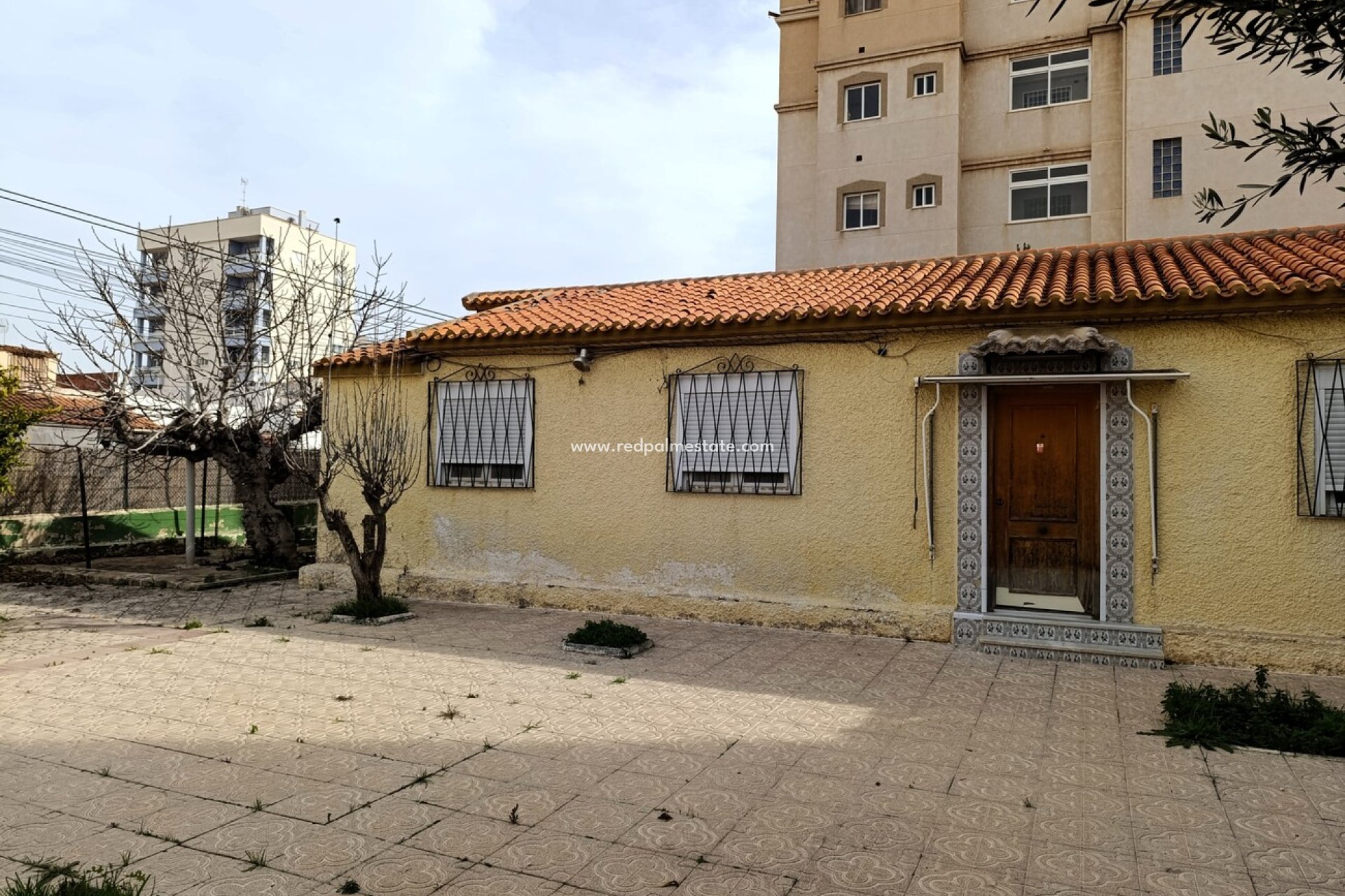 Videresalg - Finca / Landeiendom -
Torrevieja - Nueva Torrevieja - Aguas Nuevas