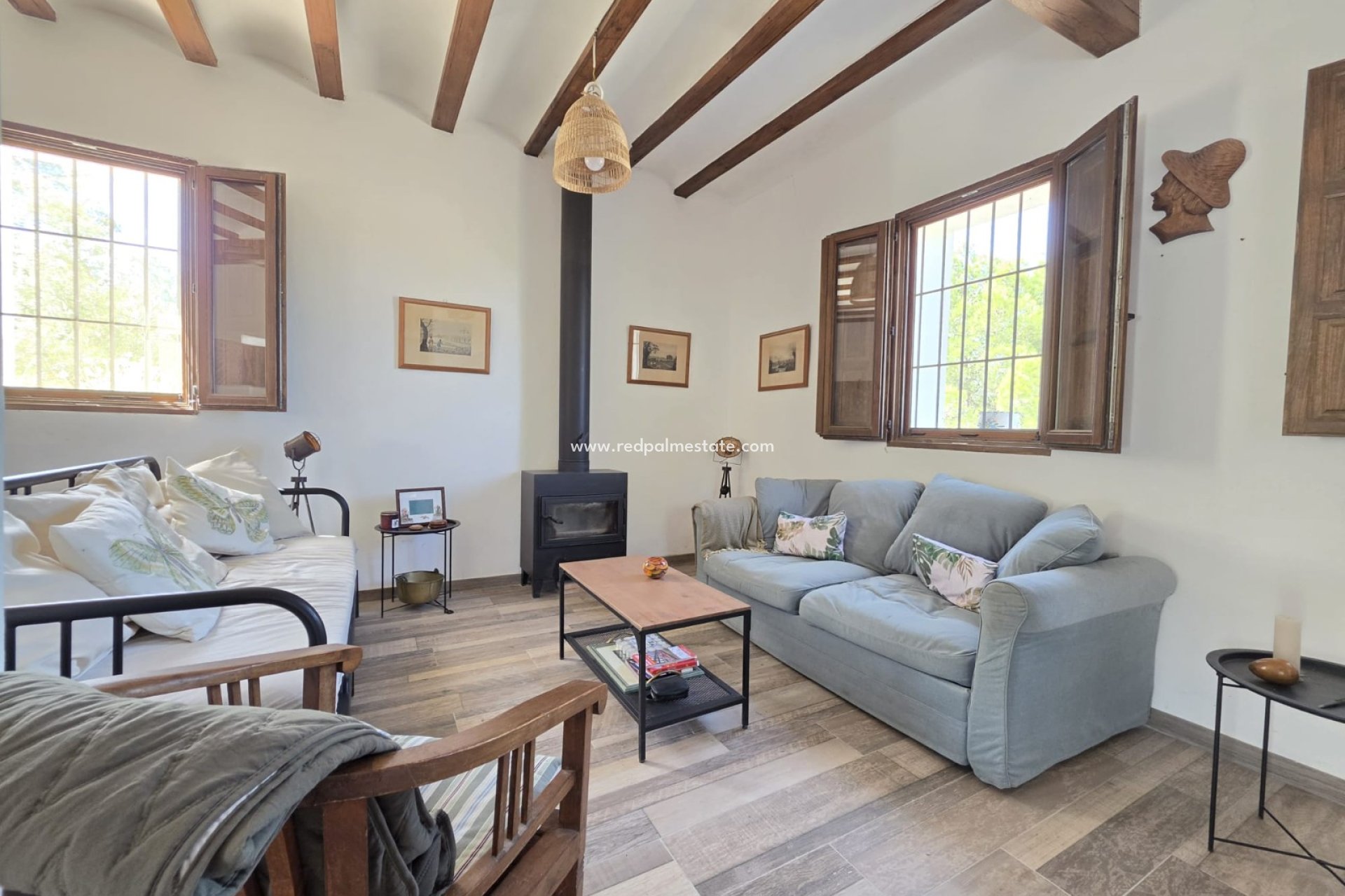 Videresalg - Finca / Landeiendom -
Villena - Inland