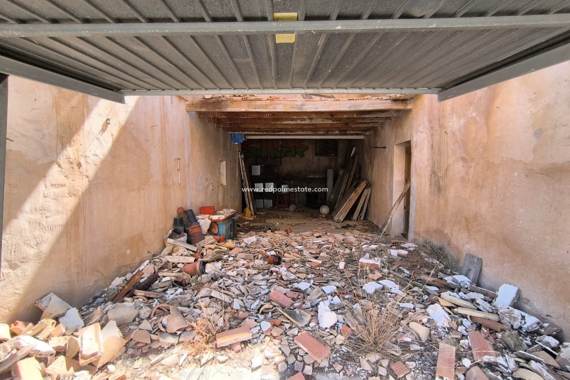 Videresalg - Finca / Landeiendom -
Villena - Inland