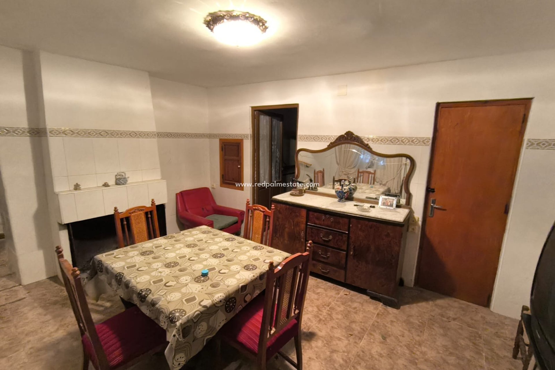 Videresalg - Finca / Landeiendom -
Villena - Inland