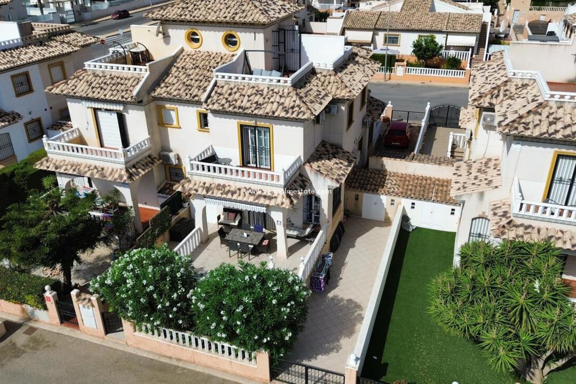 Videresalg - Firemannshus -
Orihuela Costa - Costa Blanca
