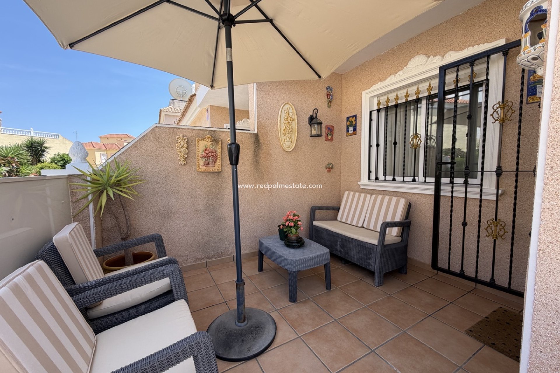 Videresalg - Firemannshus -
Orihuela Costa - La Zenia