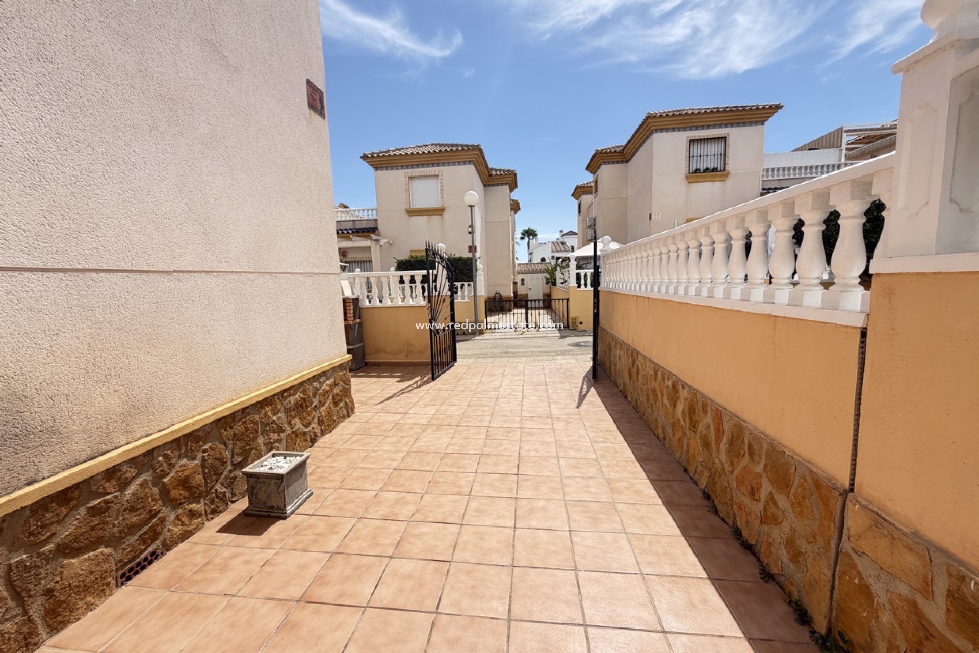 Videresalg - Firemannshus -
Orihuela Costa - Villamartín