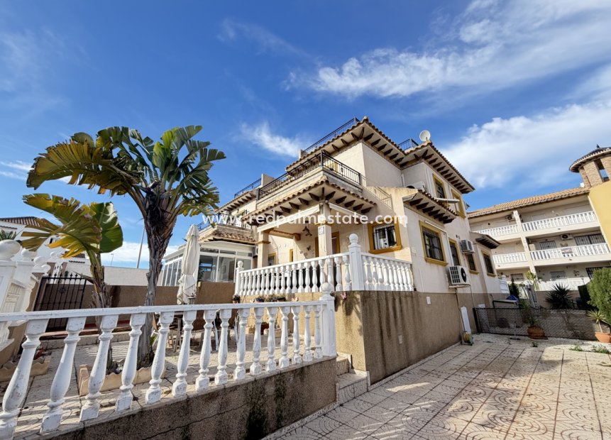 Videresalg - Firemannshus -
Orihuela Costa - Villamartín