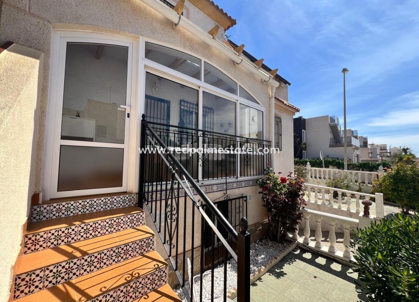 Videresalg - Firemannshus -
Torrevieja - La Mata