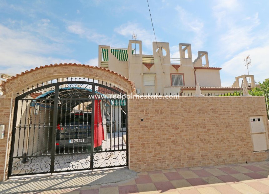Videresalg - Firemannshus -
Torrevieja - La Siesta - El Salado - Torreta