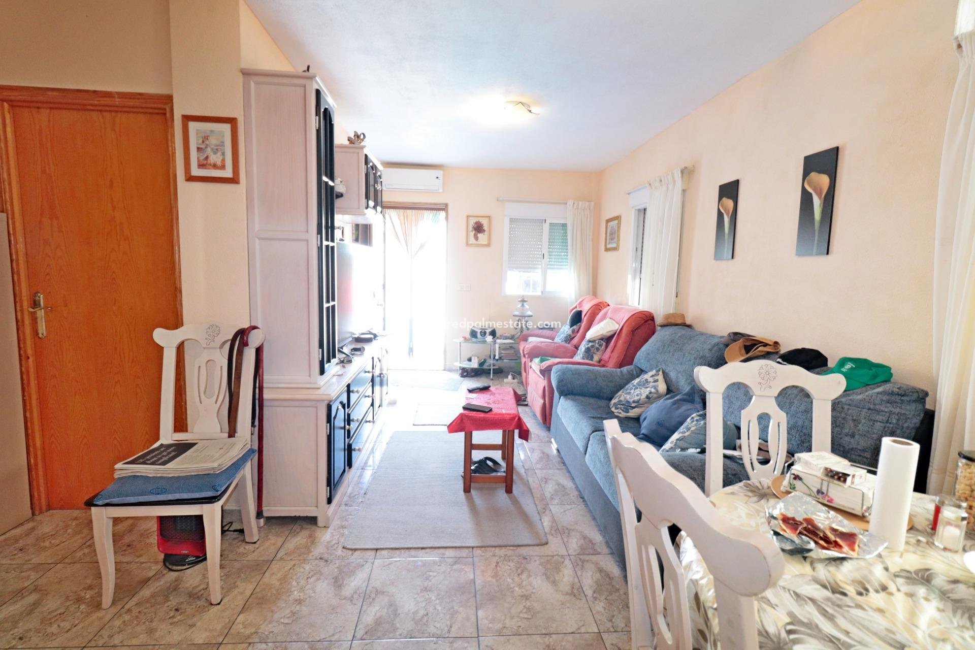 Videresalg - Firemannshus -
Torrevieja - La Siesta - El Salado - Torreta