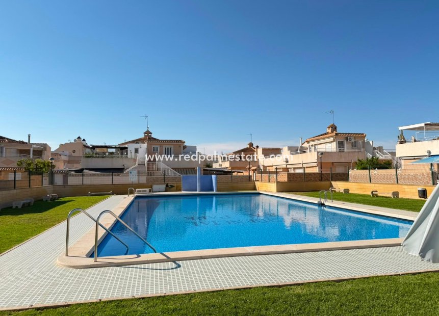 Videresalg - Firemannshus -
Torrevieja - La Siesta - El Salado -  Torreta