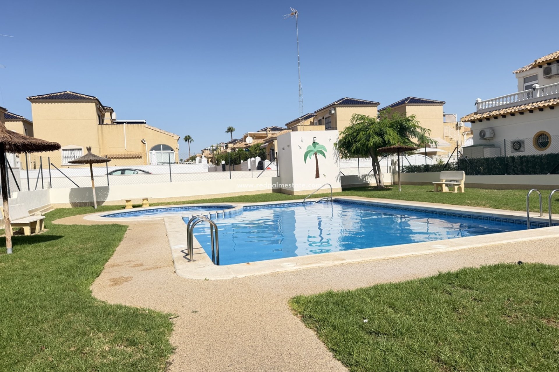 Videresalg - Firemannshus -
Torrevieja - Los altos