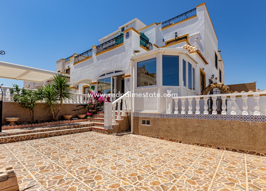 Videresalg - Firemannshus -
Torrevieja - Los Altos