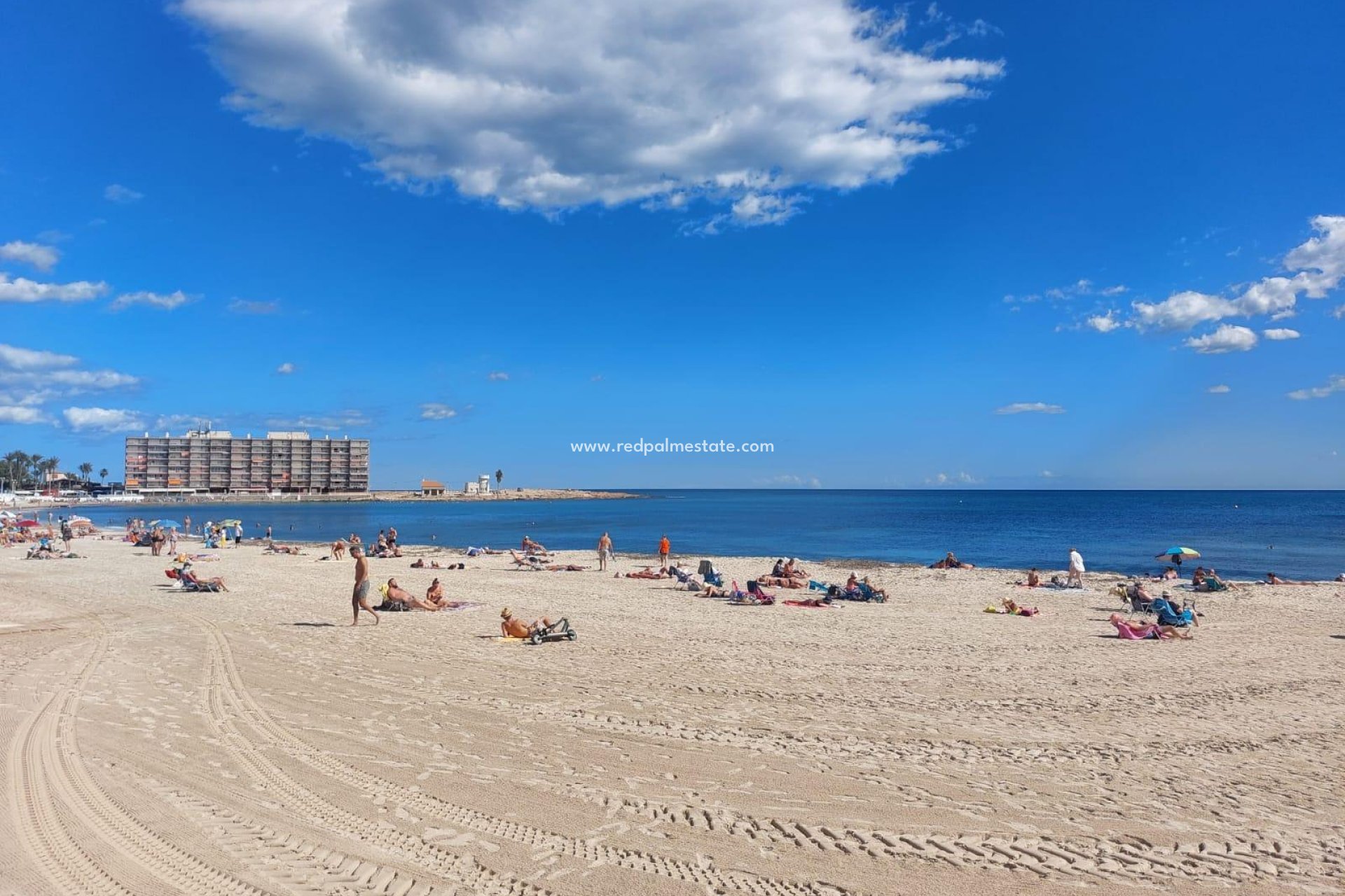 Videresalg - Første etasje -
Torrevieja - Playa de los Locos