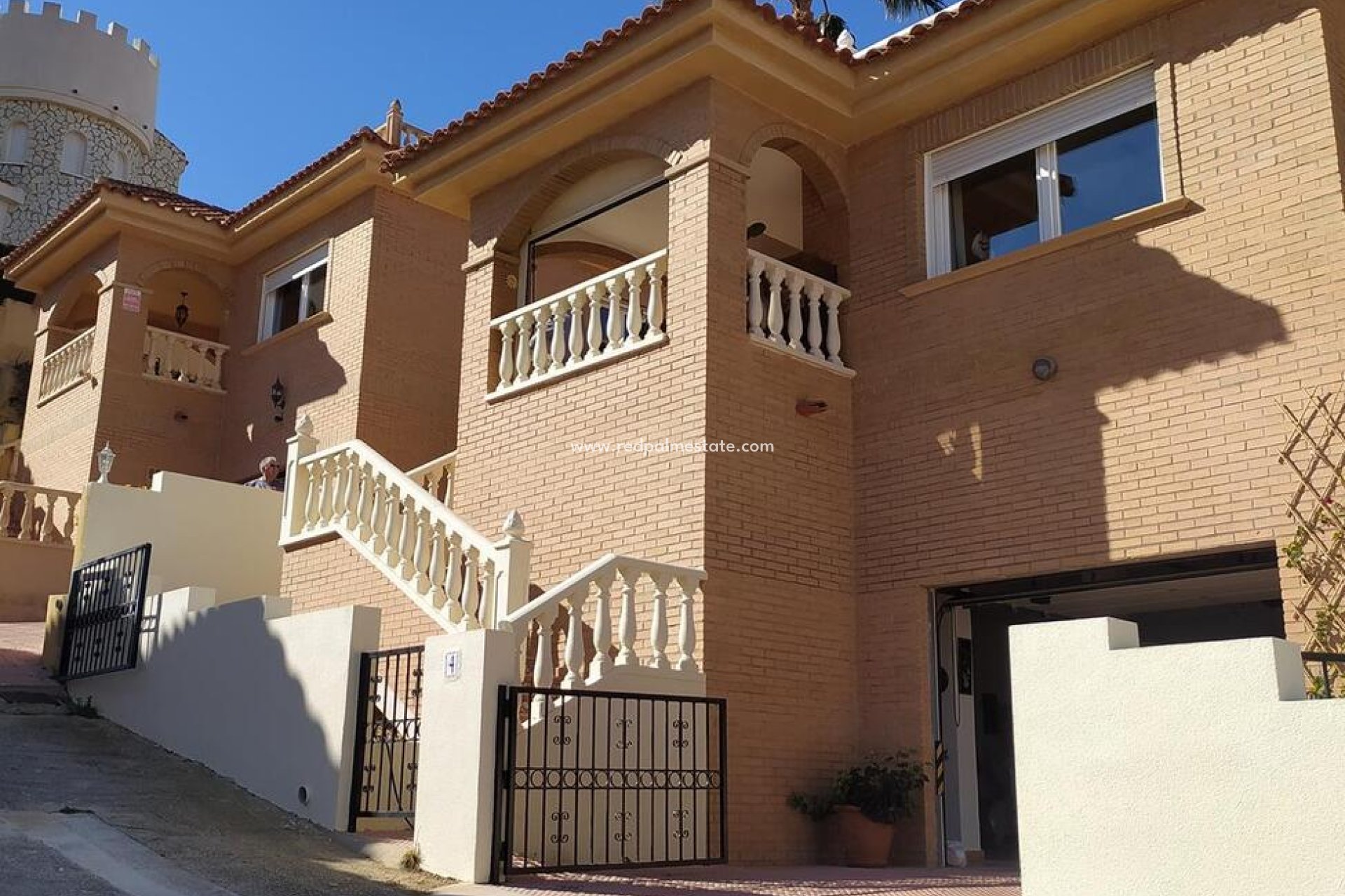 Videresalg - Frittliggende villa -
Ciudad quesada - Costa Blanca