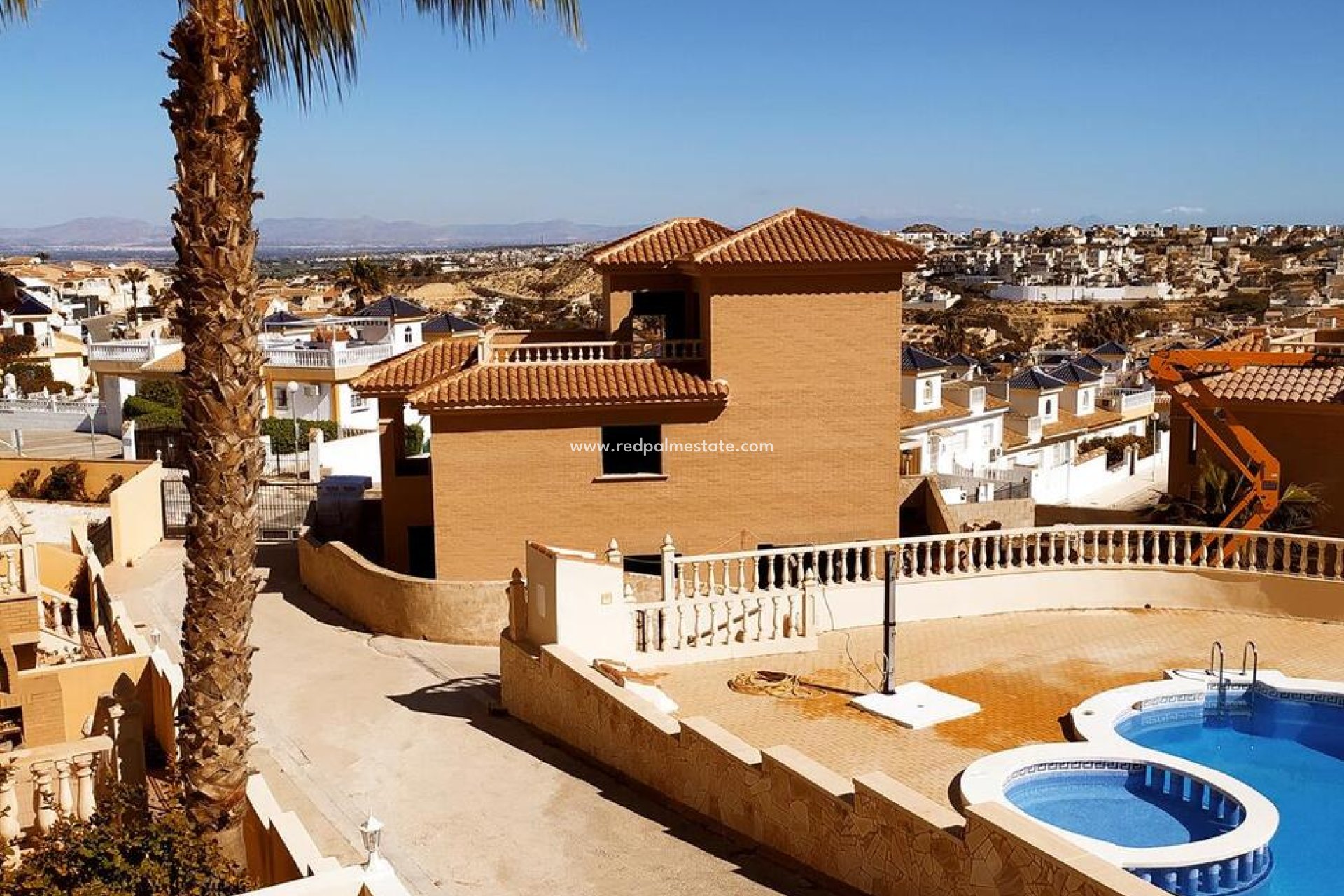 Videresalg - Frittliggende villa -
Ciudad quesada - Costa Blanca