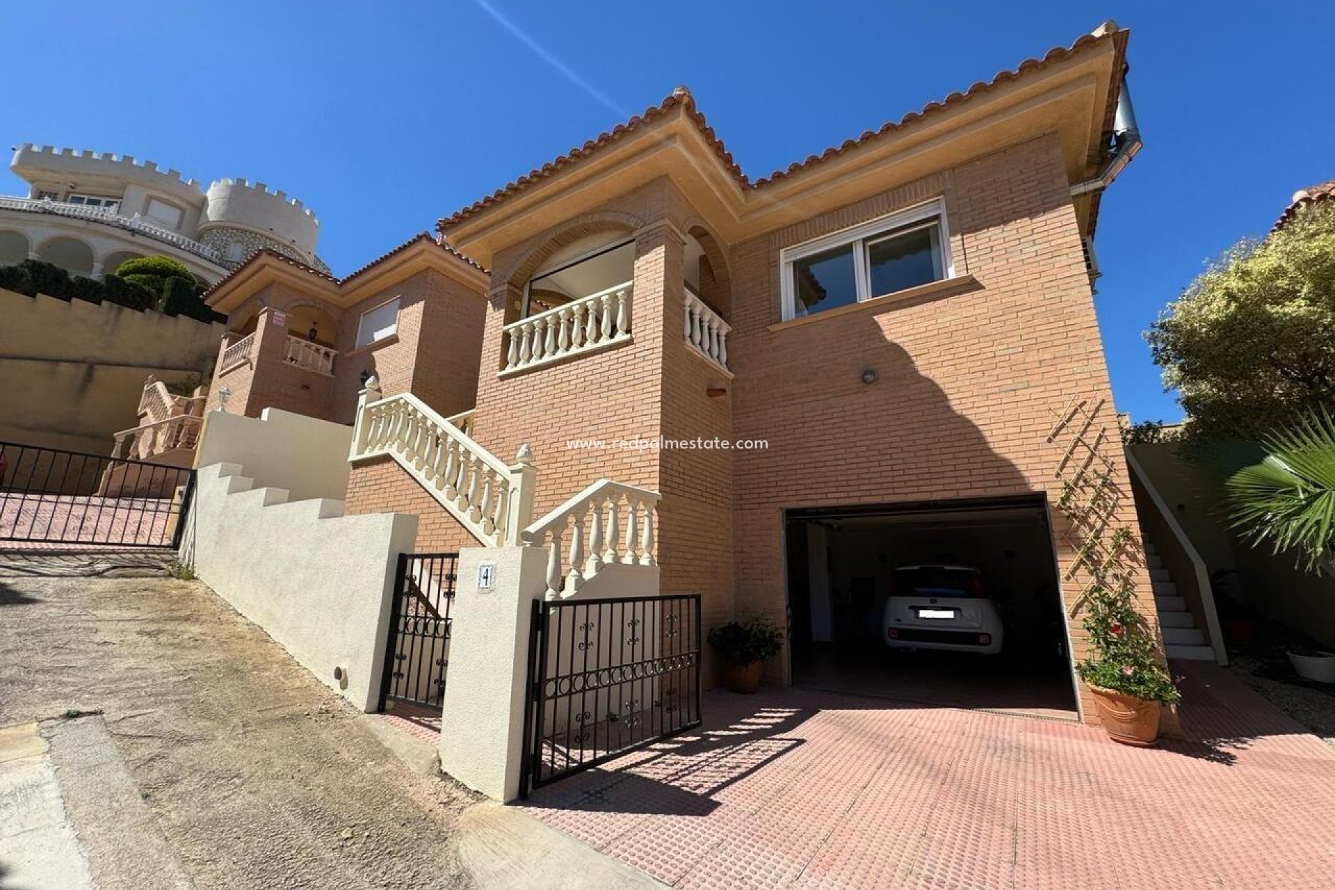 Videresalg - Frittliggende villa -
Ciudad quesada - Costa Blanca