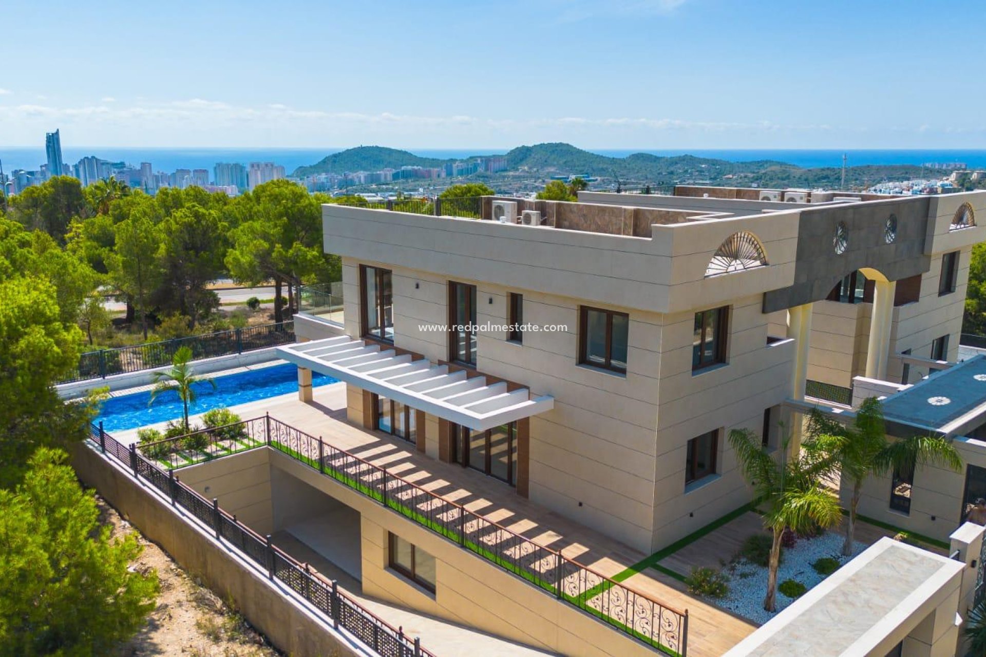 Videresalg - Frittliggende villa -
Finestrat - Costa Blanca