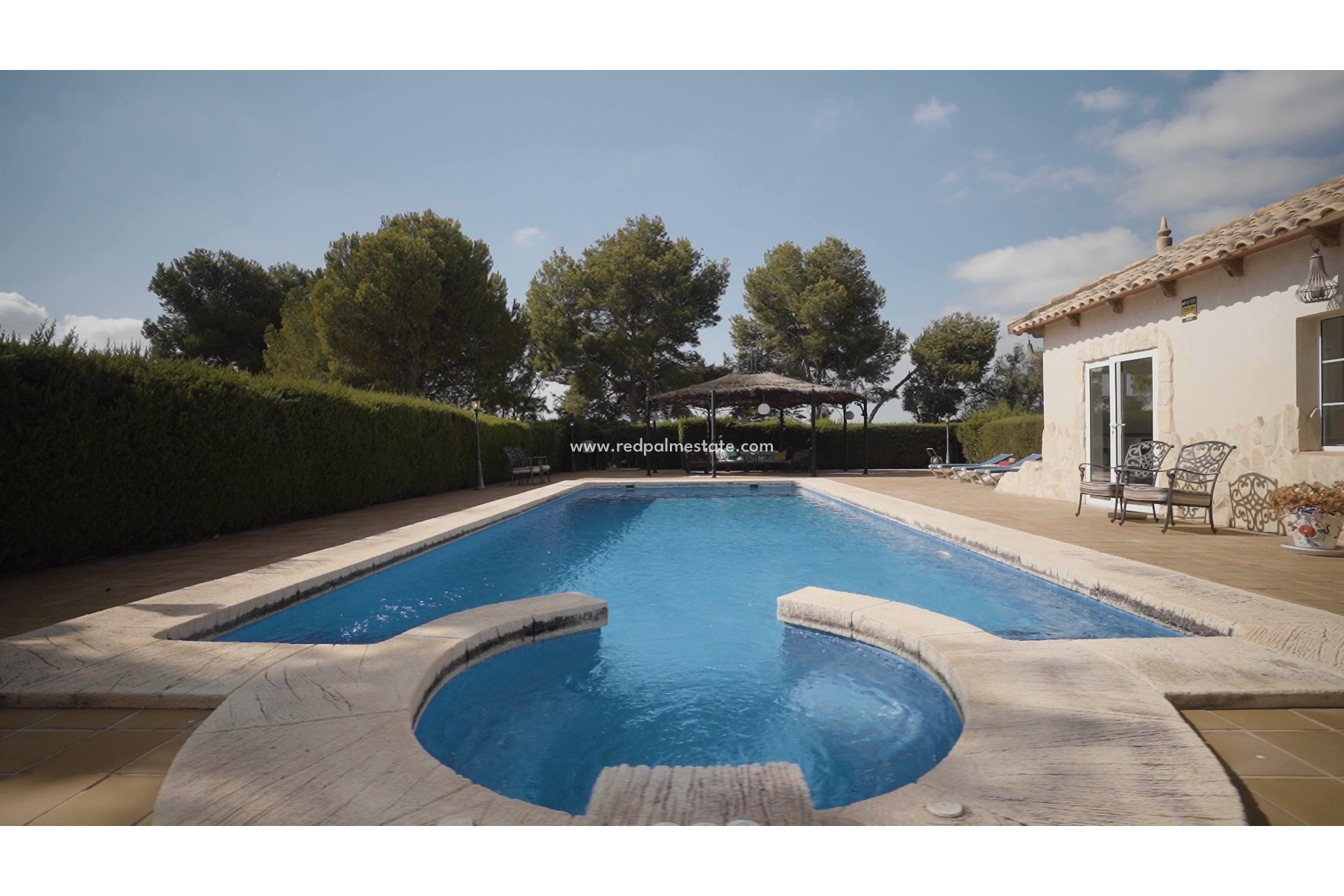 Videresalg - Frittliggende villa -
Torre Pacheco - Inland