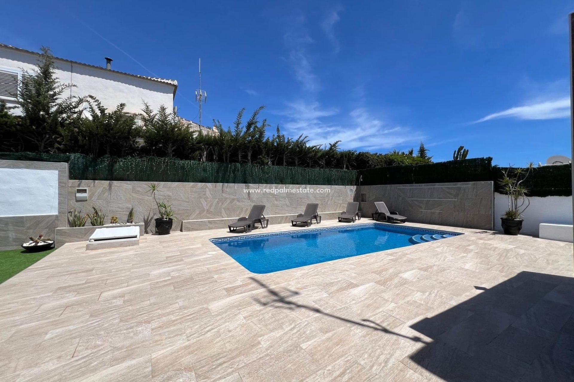 Videresalg - Frittliggende villa -
Torrevieja - Los Balcones