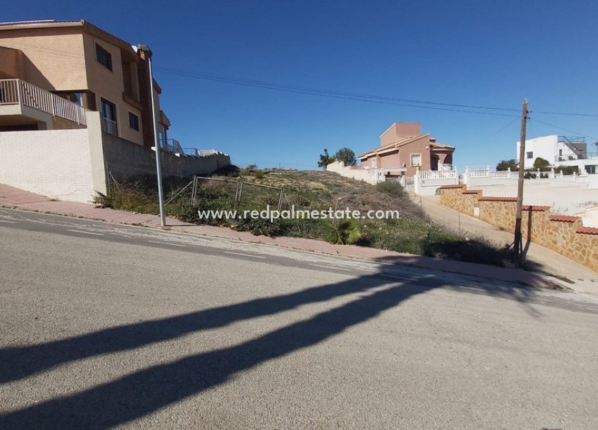 Videresalg - Land -
Ciudad Quesada - Costa Blanca
